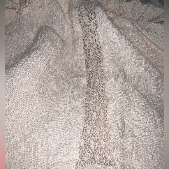 American eagle Women’s boho lace ruffled top, Medium - Picture 3 of 7